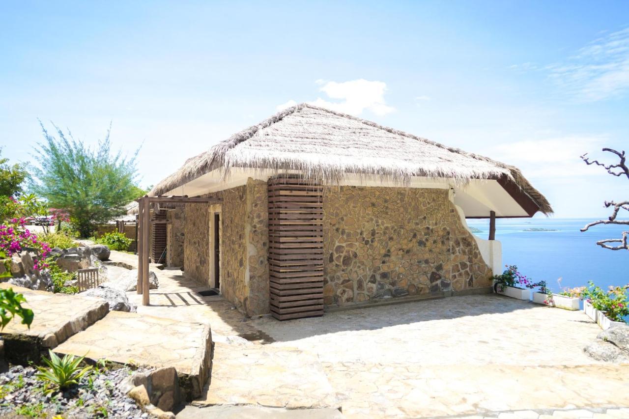 Theodor Hotel Labuan Bajo Exterior foto