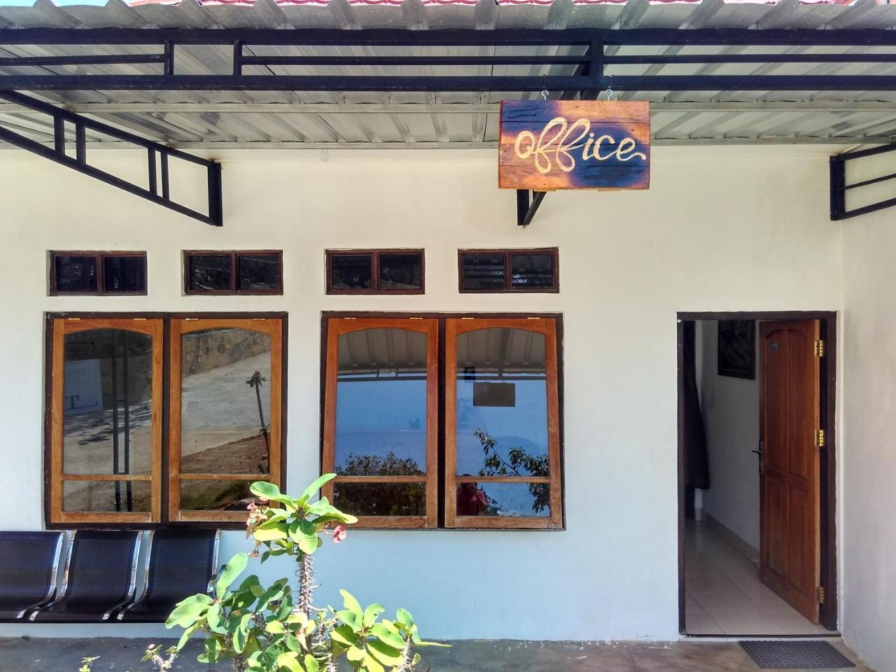Theodor Hotel Labuan Bajo Exterior foto
